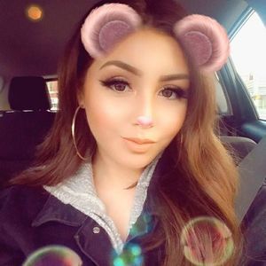 Meet your Posher, Yvette